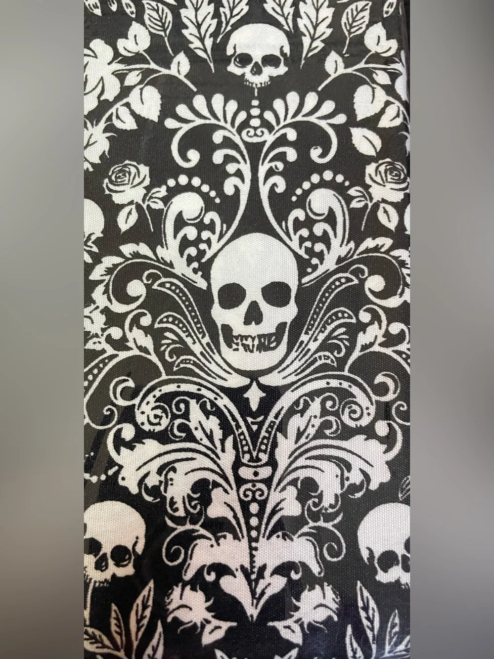 Halloween 6pc DP Queen Sheet Set Black White Damask Skulls Roses Webs Gothic NIP